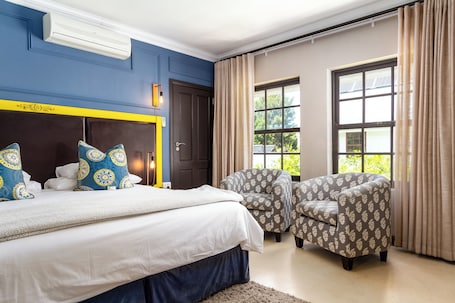 Standard Room, Non Smoking | 1 bedroom, blackout drapes, iron/ironing board, free WiFi