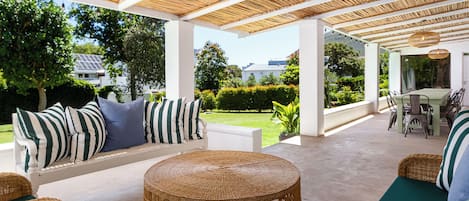 Family House, 4 Bedrooms, Garden View | Living area | Printers