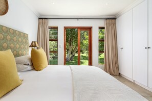 Family House - Noordhoek Village Hotel (Cape Town)