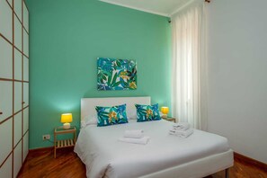 2 bedrooms, iron/ironing board, WiFi, bed sheets