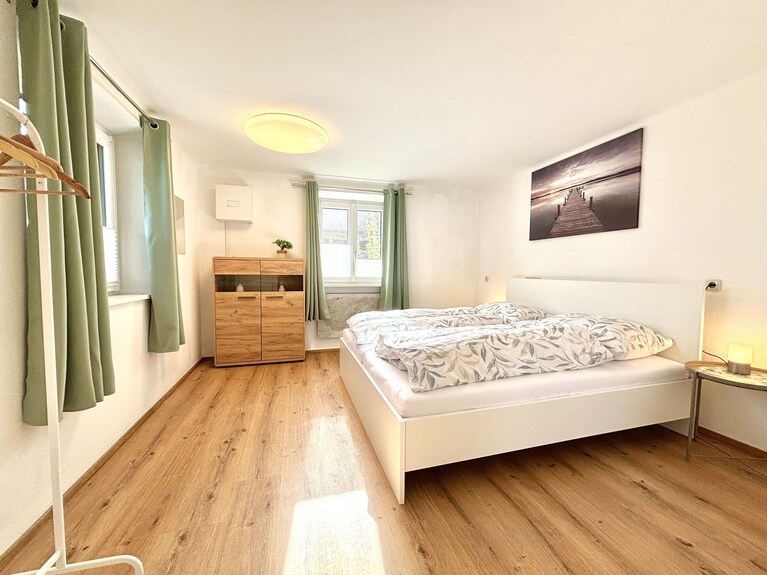 Gästehaus "Seeblick" Helle Gartenwohnung Vor Den Toren Salzburgs - Seekirchen am Wallersee