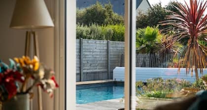 Villa Avec Piscine et Sauna Proche de la mer