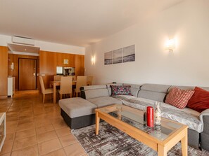 Télévision, chaîne hi-fi