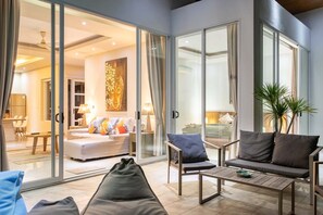 Exclusive-Villa, Meerblick | Wohnbereich