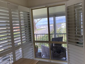 Interior - Bungalow by the River - Water views, stones throw from River - Pet-Friendly! (Shoalhaven Heads)