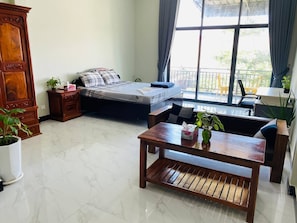 9 bedrooms, WiFi, bed sheets - Home a way from home, where the social environment meets, fresh air, good food,. (Pochentong)