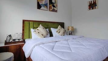 Deluxe Room | 1 bedroom, free WiFi, bed sheets