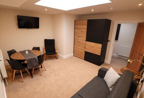 智能電視、書籍