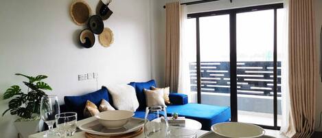 Business Apartment | Living area