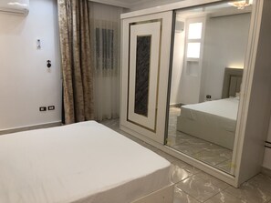 3 Schlafzimmer, Bügeleisen/Bügelbrett, WLAN
