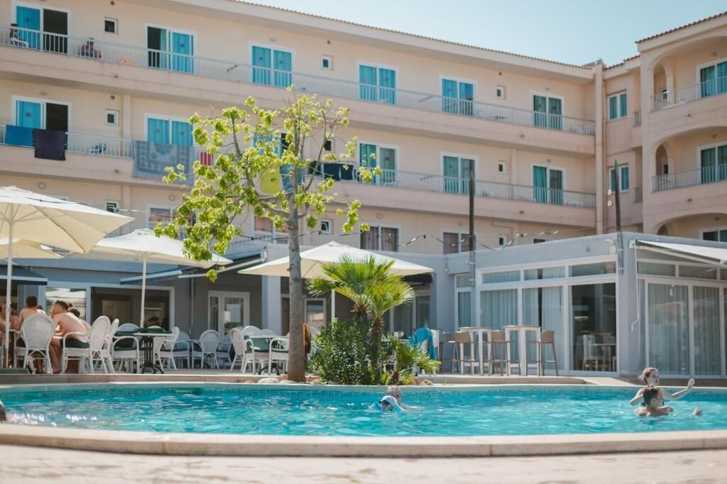 Photo - Hotel LLITERAS