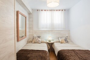 6 soverom, strykejern/-brett, wi-fi (inkludert) og sengetøy