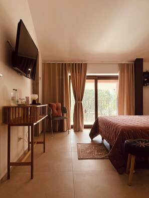 Premium bedding, down duvets, desk, soundproofing - AgriBio Villa Ribes (Altamura)