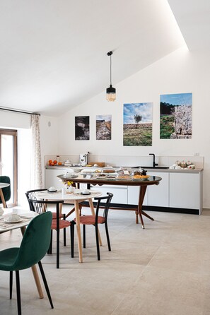 Free daily local cuisine breakfast  - AgriBio Villa Ribes (Altamura)