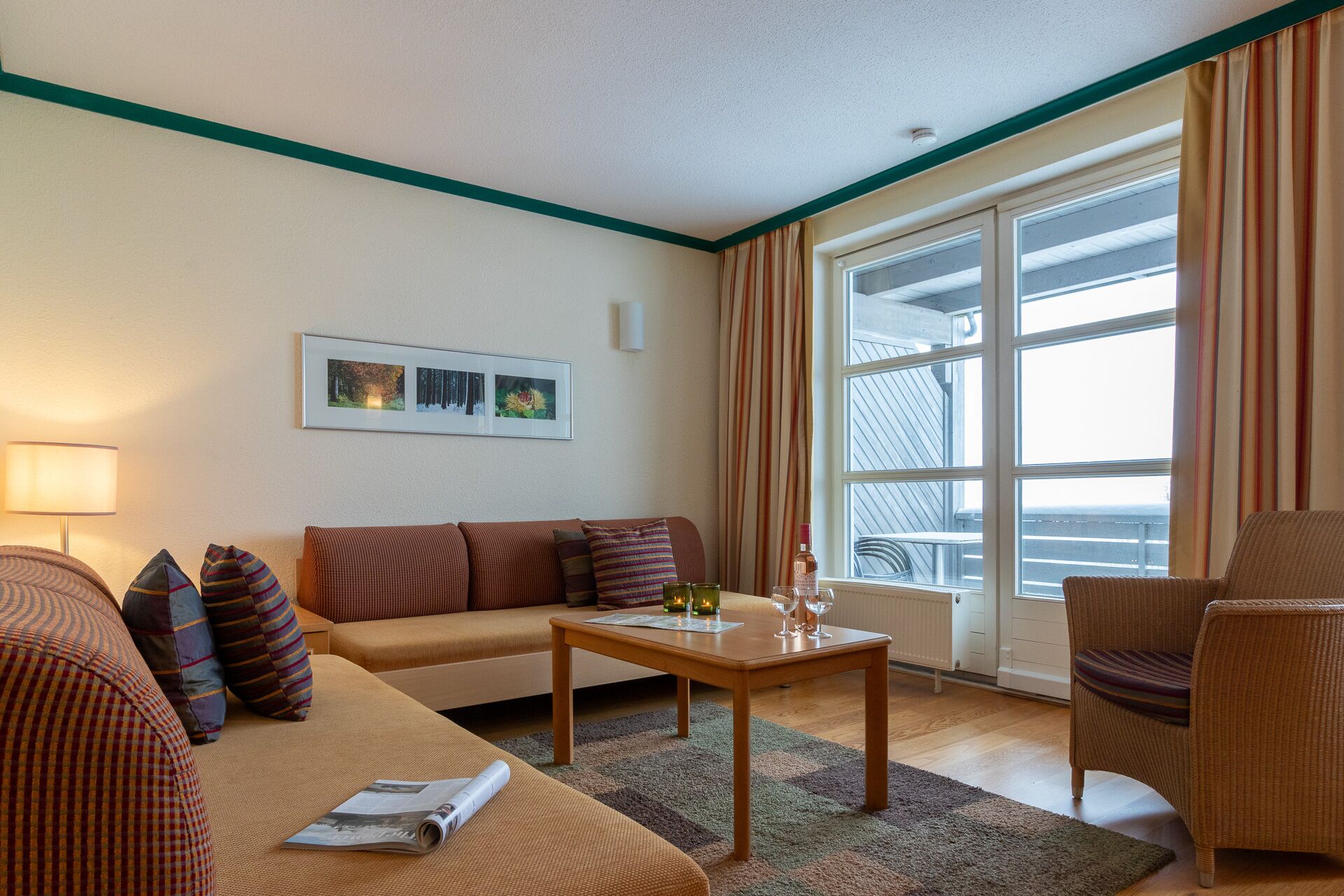 Apartment | Wohnbereich | Fernseher