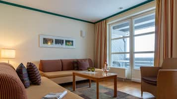 Apartment | Wohnbereich | Fernseher