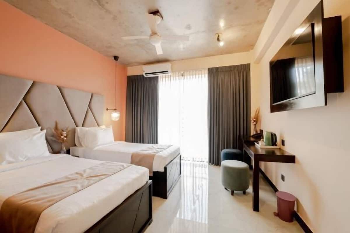 Sengetøy i egyptisk bomull, sengetøy av topp kvalitet og skrivebord