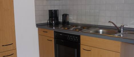 Réfrigérateur, micro-ondes