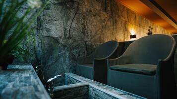 Sauna, Körperbehandlungen, Gesichtsbehandlungen, Massageanwendungen