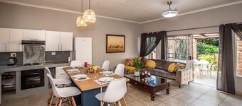 Family Home close to KrugerPark. Peacefull, safe and comfortable 