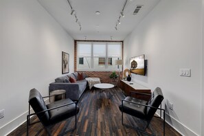 TV connectée, espaces bureaux