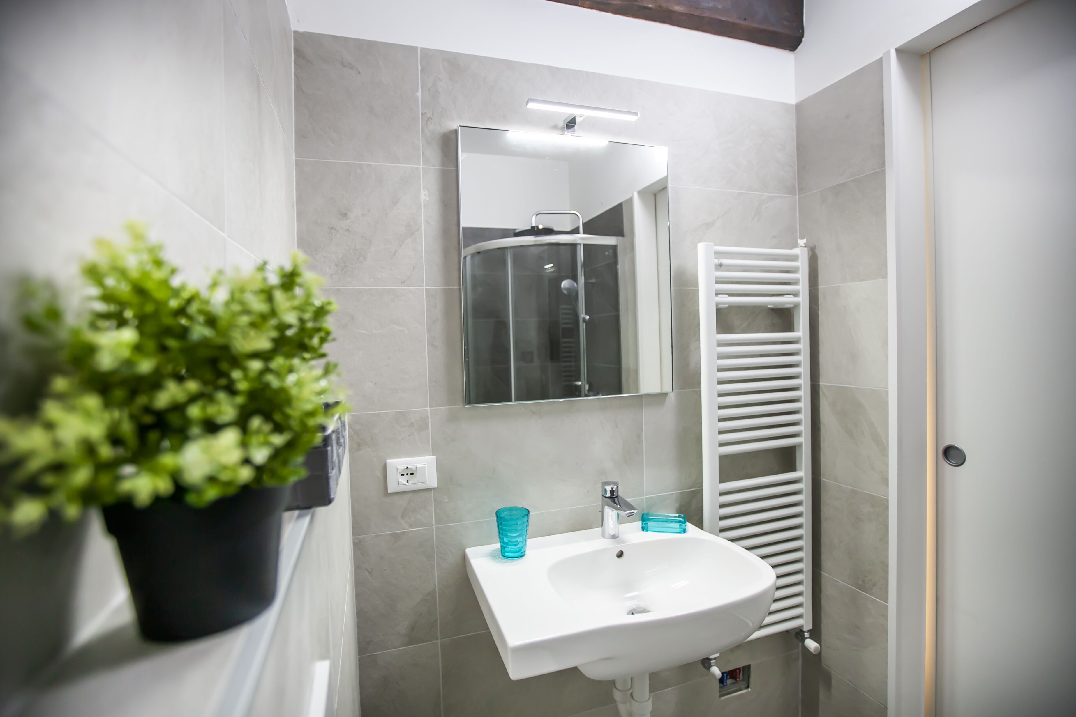Apartemen Premium | Kamar mandi | Pengering rambut