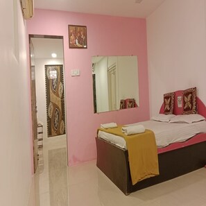 Standard Room, 1 Bedroom | Premium bedding, in-room safe, bed sheets - Hotel Mumbai Garden Resort (Khalapur)