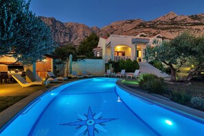 Beheizter Pool