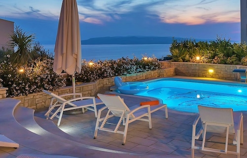 Villa Petra with pool