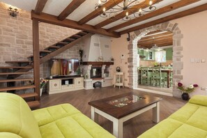 تلفزيون، مدفأة