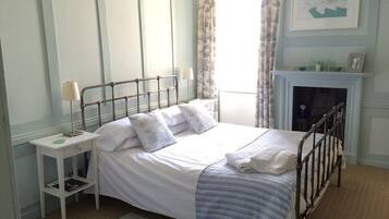 1 bedroom, iron/ironing board, travel cot, free WiFi