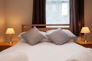 2 bedrooms, iron/ironing board, WiFi (free), bed sheets