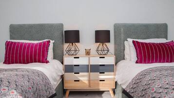 2 bedrooms, iron/ironing board, travel crib, free WiFi