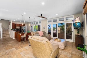 House, 4 Bedrooms | Living area | Smart TV - Big Island Aloha Pearl House 4 Bedroom Home (Kailua-Kona)