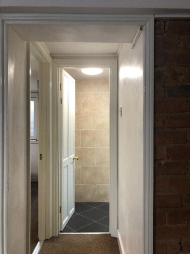 Comfortable Modern Home, Self Catering Flat, Newly refurbished,  free parking