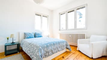 2 bedrooms, iron/ironing board, travel crib, free WiFi