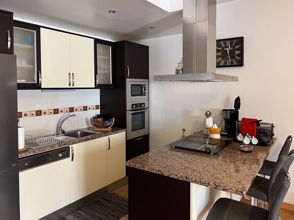 Fridge, microwave, oven, dishwasher