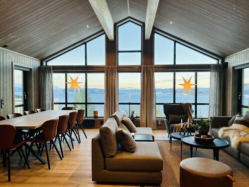 Fjord-Holiday-Lodge mit atemberaubendem Panorama