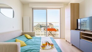 Unclassified image, 3 of 20, button - Beautiful apartment for 2 people with WIFI, TV and balcony (Biarritz)