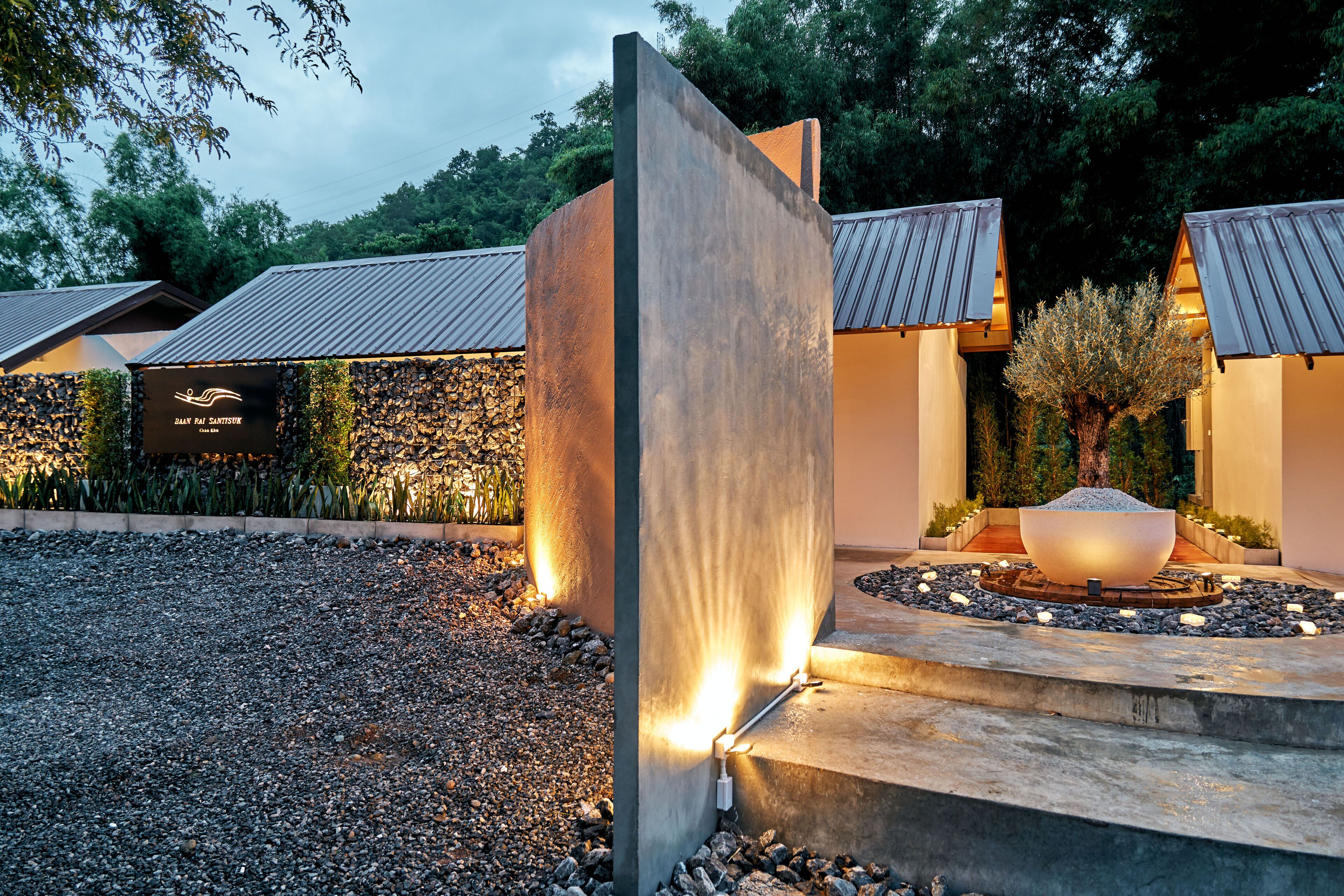 ทางเข้าที่พัก