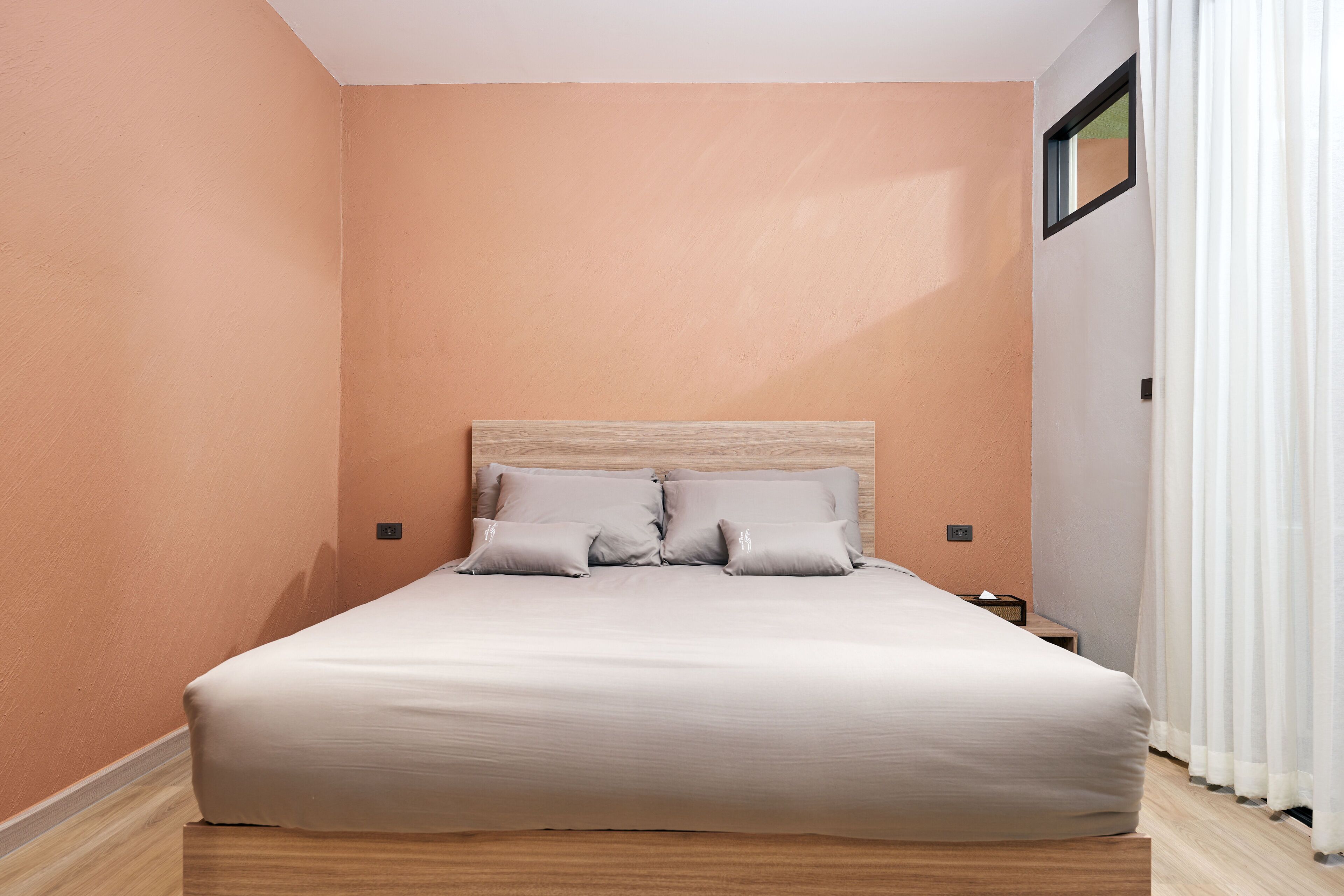 Habitación estándar, vista al jardín | 1 habitación, minibar, wifi gratis y ropa de cama 