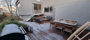 Outdoor dining - Luxurious Villa in Reykjavik (Reykjavík)