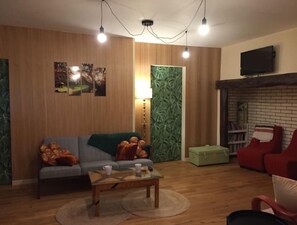 Living area - Alessentiel - Gîte 8 Personnes - Dordogne (Granges-d'Ans)