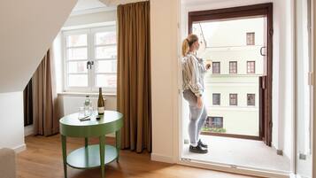 Premium bedding, down duvets, in-room safe, soundproofing