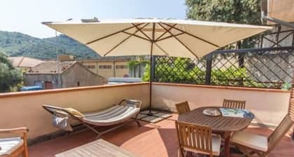 Hübsche Zweizimmerwohnung mit Parkplatz.