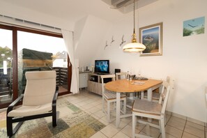 Dining - Sehr Schöne Ferienwohnung in Ruhiger und Zentraler Lage ! (Hörnum)