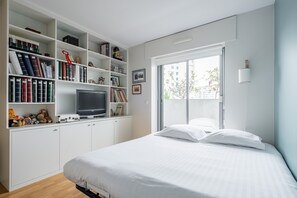 4 bedrooms, WiFi, bed sheets