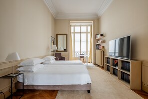 4 Schlafzimmer, Schreibtisch, WLAN, Bettwäsche