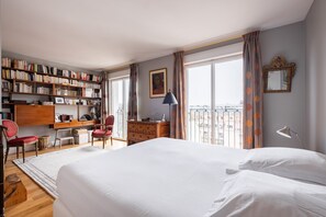 2 bedrooms, WiFi, bed sheets - High Sophistication, by Veeve (Paris)
