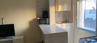 10-minute walk from the beach, 2 rooms apartment! Ideal for a couple
